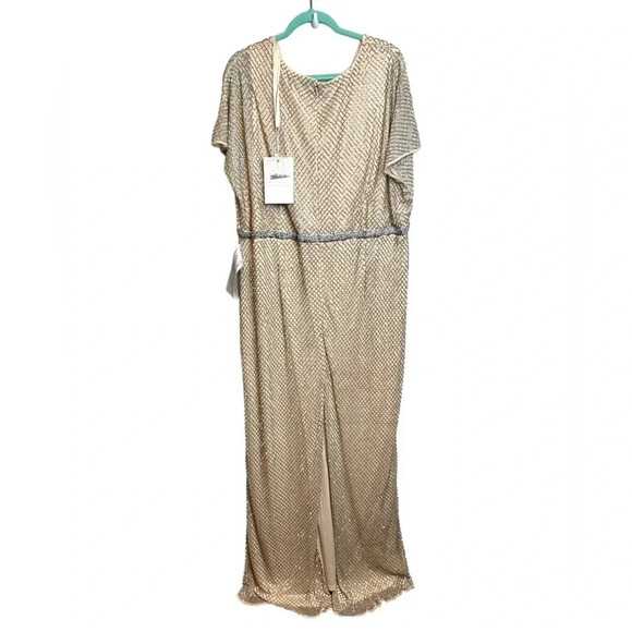 Mac Duggal NWT Beaded Butterfly Sleeve Column Gown. Nude/Silver Sz 22 $698 MSRP - Picture 5 of 13